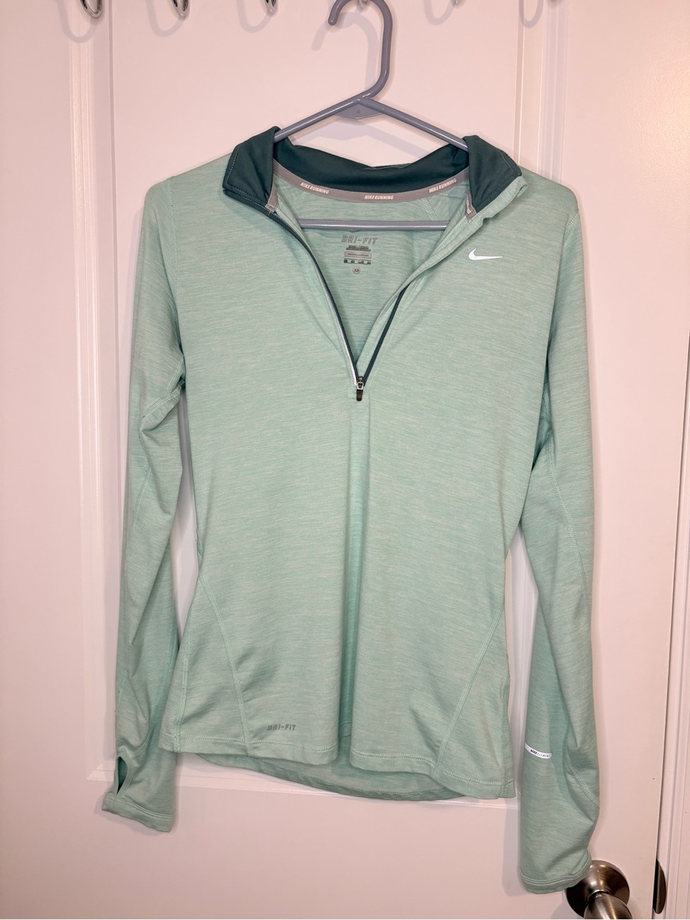 Nike Mint Green Long-Sleeve Sportswear